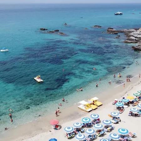 Grotticelle Capo Vaticano