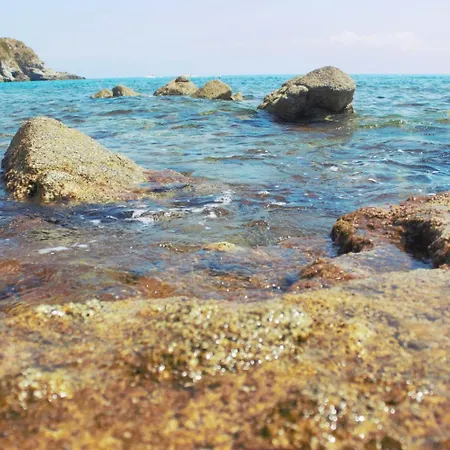 Grotticelle Capo Vaticano