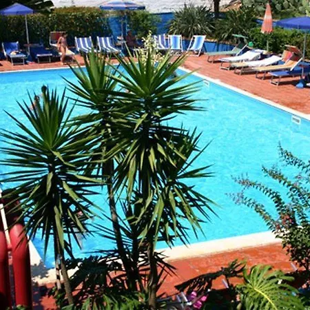 Grotticelle Hotel 3*