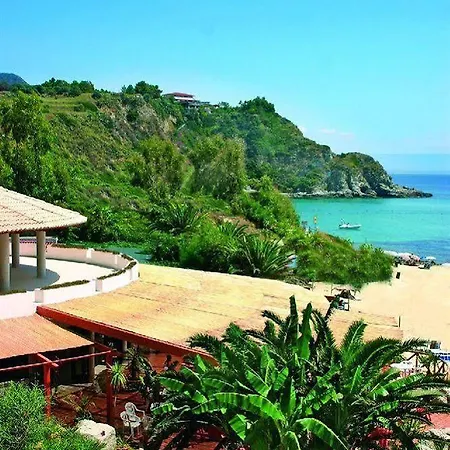 Grotticelle Capo Vaticano