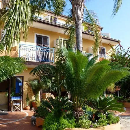 格罗蒂塞尔酒店 3*